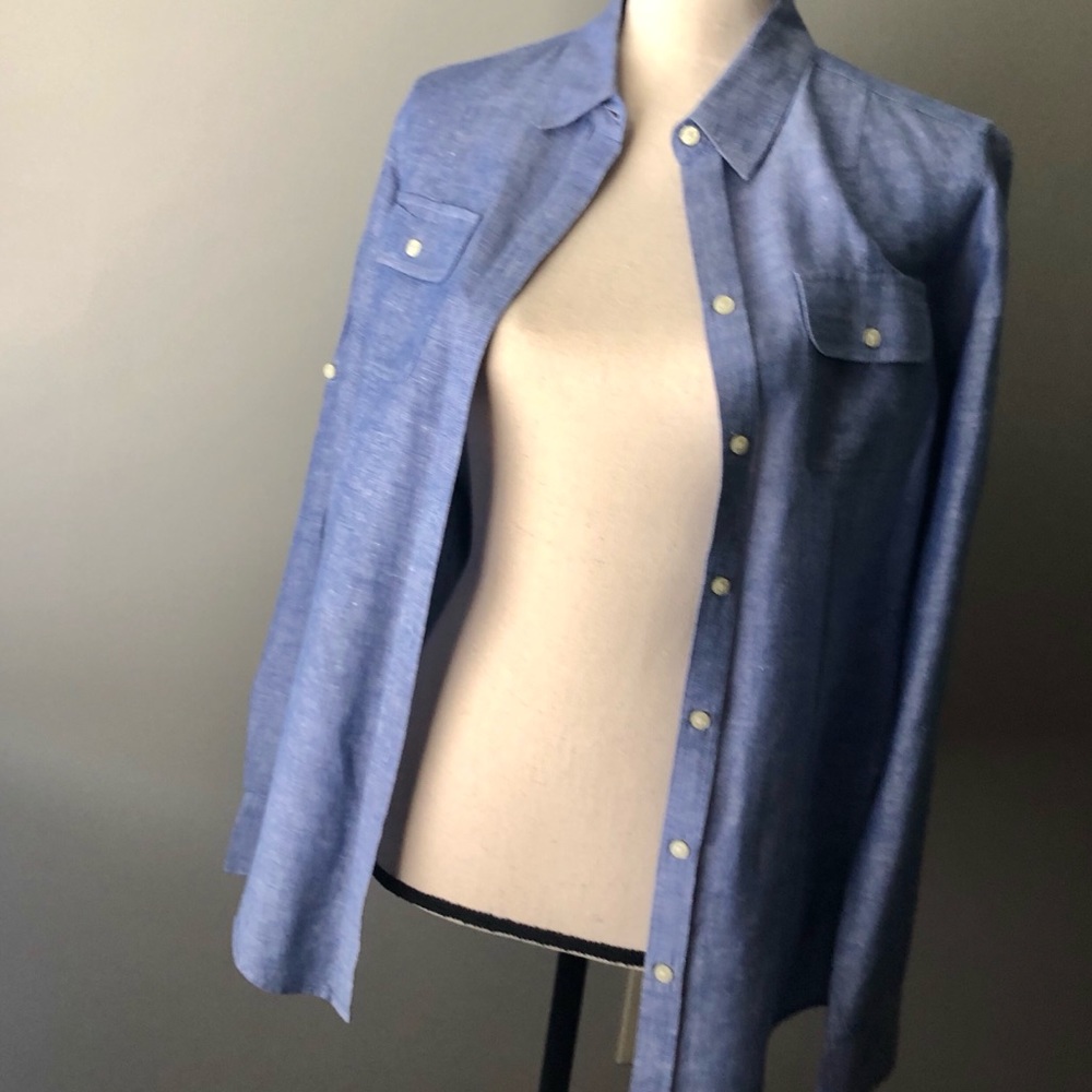 Banana Republic button up shirt